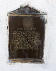 Tombe de Marie Laveau Blackisreallybeautiful may 2016 Nola